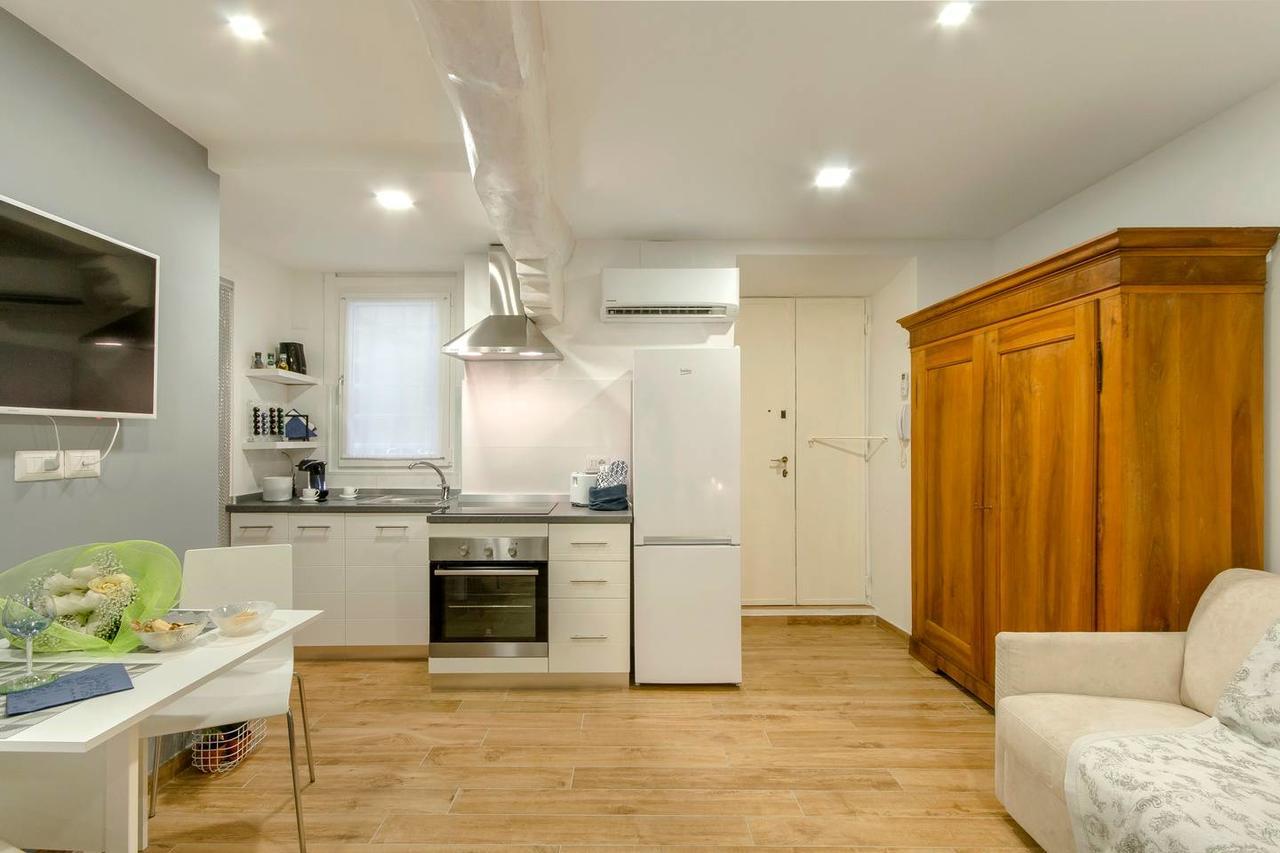 Brand New! Luxurious Apartment In Heart Of Milão Exterior foto